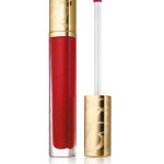 Gloss Pure Color High Intensity Lip Lacquer, na cor Hot Cherry. €25