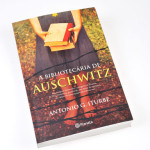 ‘A Bibliotecária de Auschwitz’, de Antonio G. Iturbe, editora Planeta, €16,97.