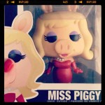 Boneco Pop Vinys Miss Piggy