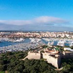 Vista sobre o Fort Carré e o porto de Antibes. Créditos: DR.