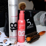 Os produtos Redken, usados para o desfile Céline.