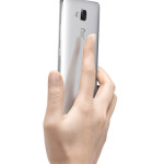 Huawei-Ascend-Mate7_Single_Gray-Back-Face-Hand_Hi-res