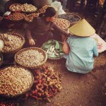 Mercado em Hanói.