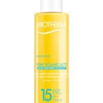 Spray Solaire Lacté SPF15, da linha Sun Sea Wind Repair Technology, da Biotherm. 200ml, €29.