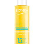 Spray Solaire Lacté SPF15, da linha Sun Sea Wind Repair Technology, da Biotherm. 200ml, €29.