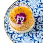 Panacotta de Iogurte grego e maracuj