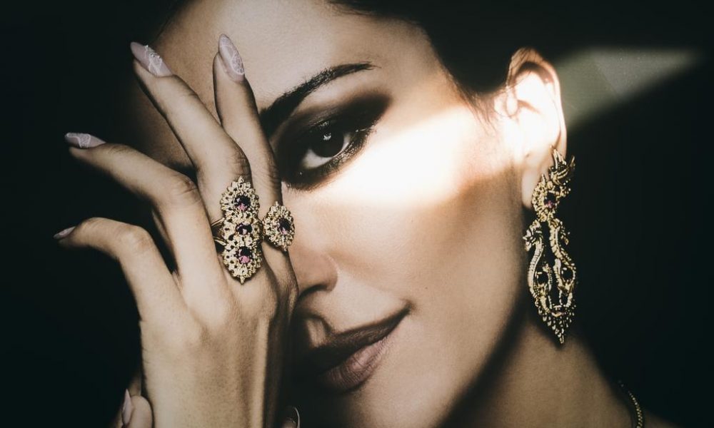 Transparently Deviate shower Ana Moura x Portugal Jewels: A nova coleção de jóias da fadista – LuxWOMAN