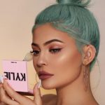 https___hypebeast.com_wp-content_blogs.dir_6_files_2019_08_kylie-jenner-bday-collection-1