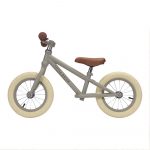 Bicicleta de equilibrio, €120, Little Dutch na Petit Love Store