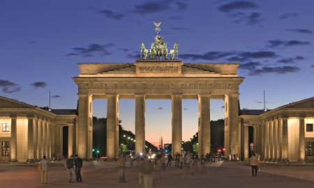 Berlim Porta de Bradenburgo @ visitberlin foto Wolfgang Scholvien