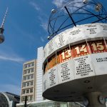 Berlim Weltzeituhr na Alexanderplatz @ visitberlin Foto Wolfgang Scholvien