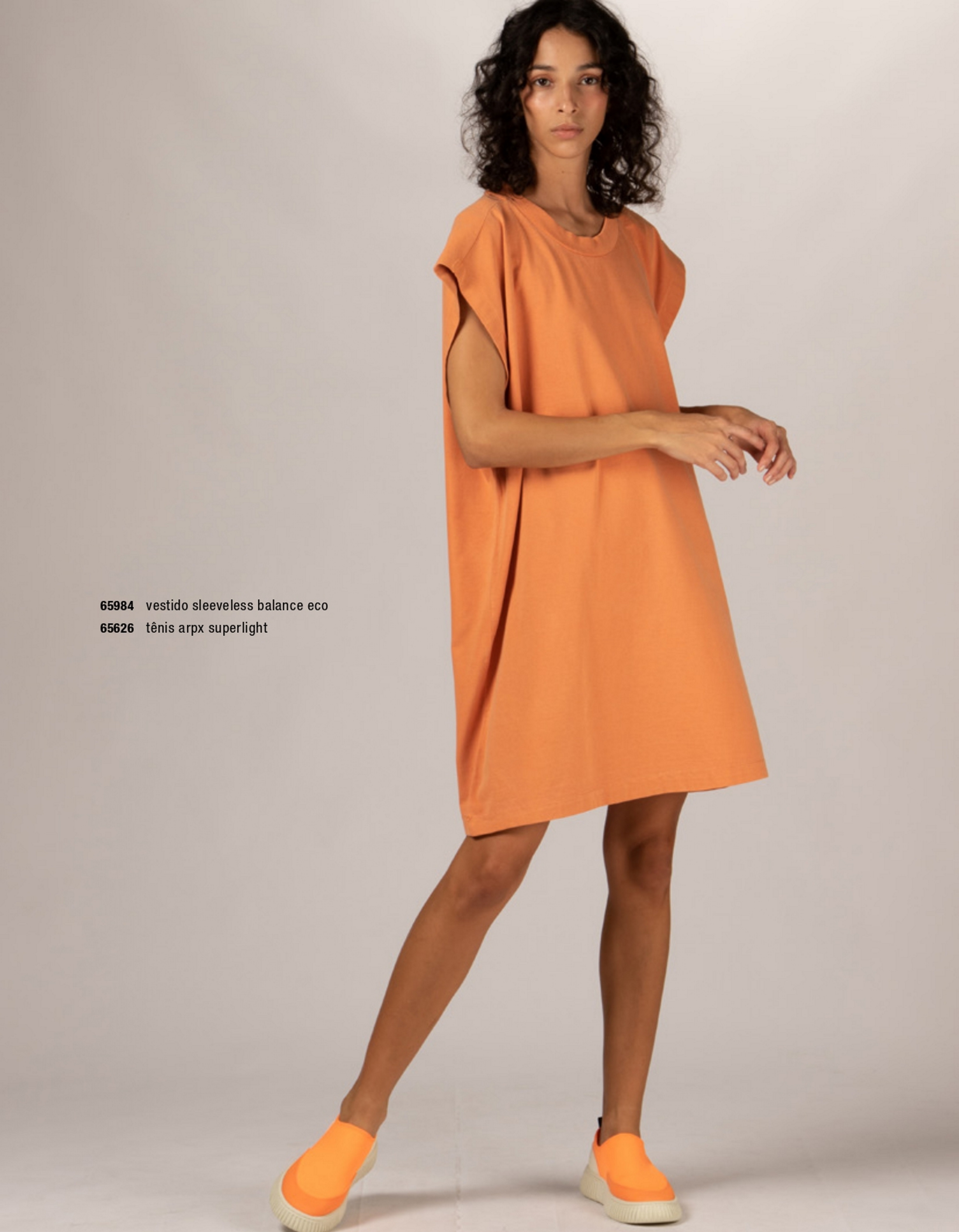 Vestido Sleeveless Balance ECO_PVP 105€ (laranja) + Tenis Arpx Super Light_PVP 173€