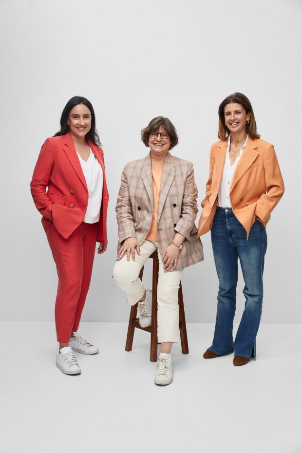 Belén Rallo, diretora da Mango StartUp Studio; Elena Carasso, diretora de Online e Cliente da Mango; e Paula Sancho, diretora de Finaves (IESE Busines School)