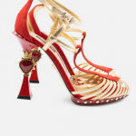 Sandálias de salto alto Dolce&Gabbana. €289,99 Disponível na MyCloma