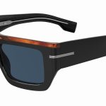 Maluma usa óculos de sol BOSS 1502/S da linha Style & Expression