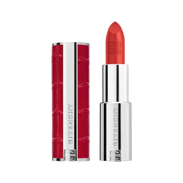 Le Rouge Interdit Intense Silk nº333, edição limitada, PVPR €46,97, Givenchy Beauty em exclusivo no El Corte Inglés de Lisboa.