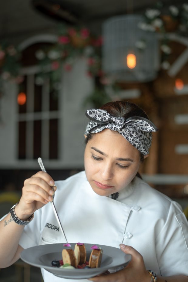 Chef indiana Anuroopa Banerjee, uma das proprietárias do Journey