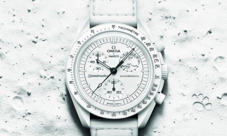 sc01_24_BioceramicMoonSwatch_MissionToTheMoonphase_ambiance_Print