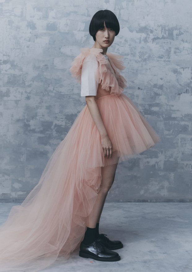 This year marks the 20th anniversary of H&M’s famous guest designer collaborations, an initiative that profoundly changed the landscape of modern fashion. To celebrate this special anniversary, H&M is now revisiting its most legendary and beloved collaborative collections through a special release of pre-loved items.