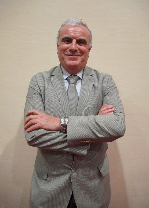 Dr. Arsénio Santos