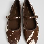 Sabrinas de pele com estampado animal, Stradivarius, €25,99