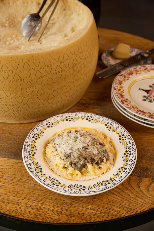 Tagliatelle Trufada no Parmesão