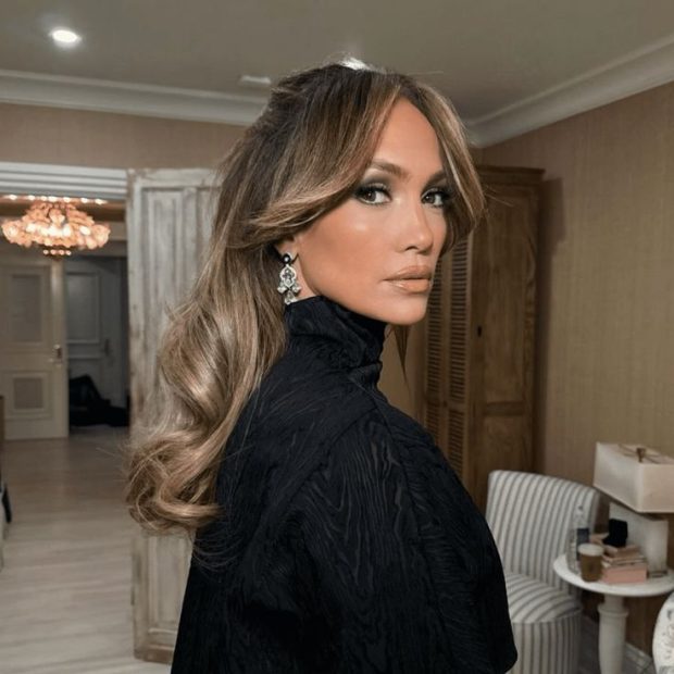 Jennifer Lopez's com um 90´s Blowout. Créditos: Pinterest