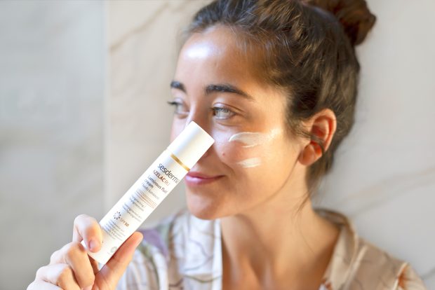 Azelac RU Fluido Luminoso SPF50