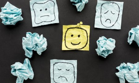 papel-motolite-e-desenho-de-emoji