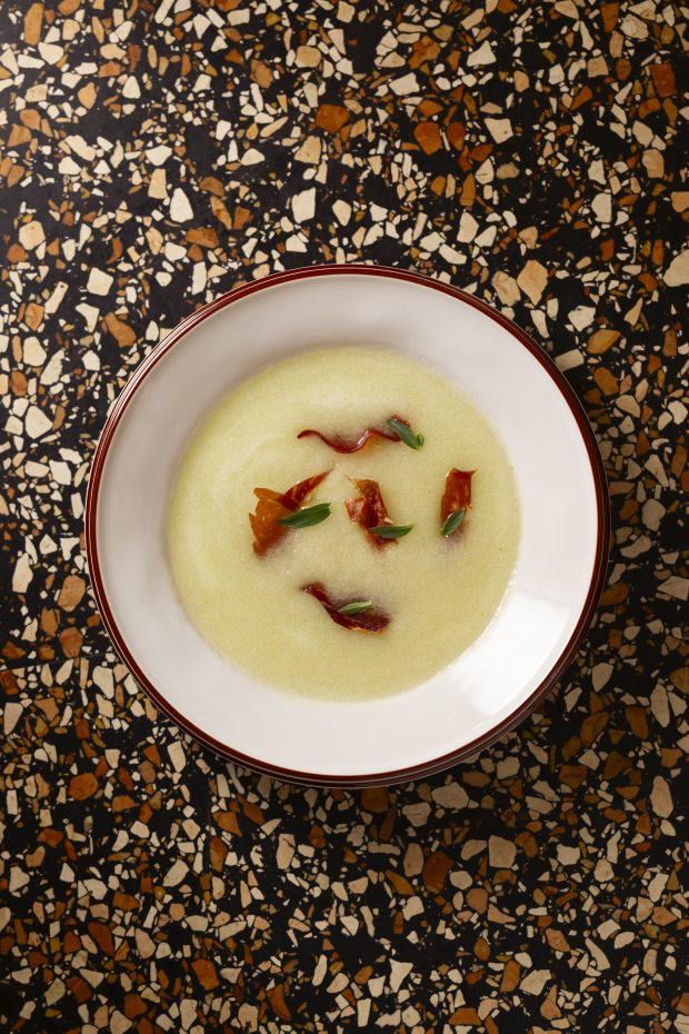 Sopa frias de melão com poejo e presuntoCréditos: Nuno Correia