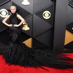 Do Mugler de Chappell Roan ao Schiaparelli de Bad Bunny: os looks que brilharam nos Grammys